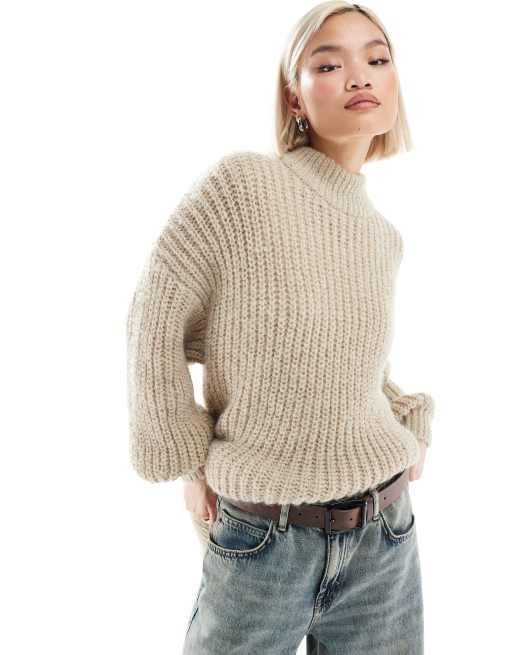 Monki Maglione accollato beige a coste spesse con maniche voluminose