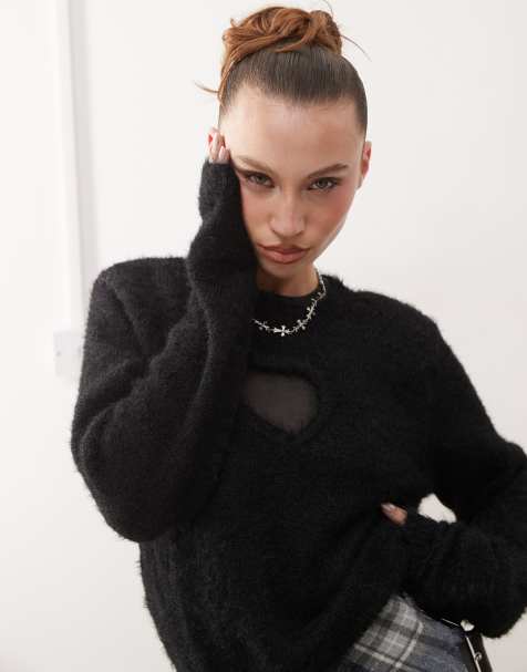 Monki - Maglione soffice nero con cut-out a cuore - view 1