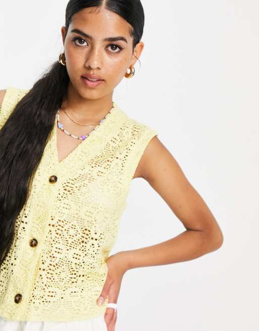 Monki Maja knitted vest in yellow, 3 of 4
