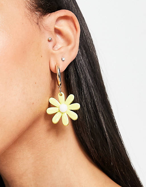 Monki Mara daisy earrings in yellow