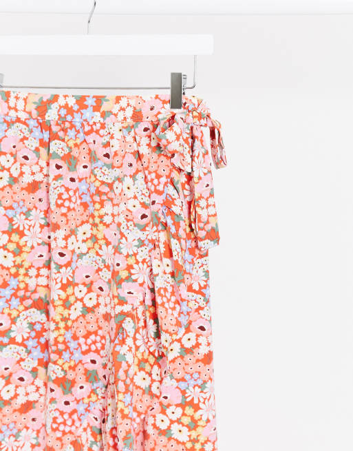 Monki - Mary-lou - Midirok met overslag, bloemenprint en ruches in rood, 3 van 4