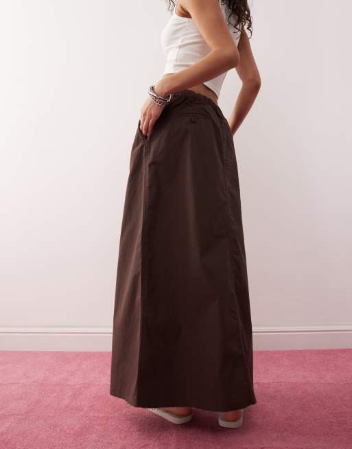 Monki maxi skirt with elastic waistband in brown, 4 of 5
