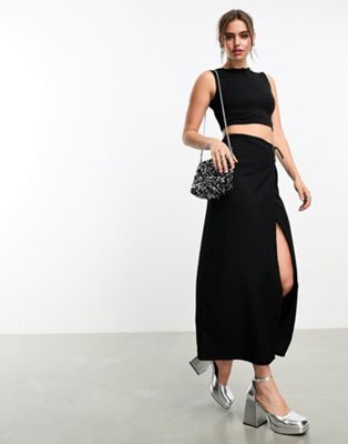 Monki maxi skirt with thigh split in black | ASOS