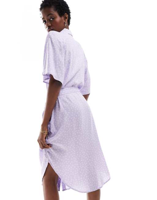 Monki Midi Hemdkleid in dunklem Flieder mit Bindegurtel und Blumchenprint exklusiv bei ASOS ASOS