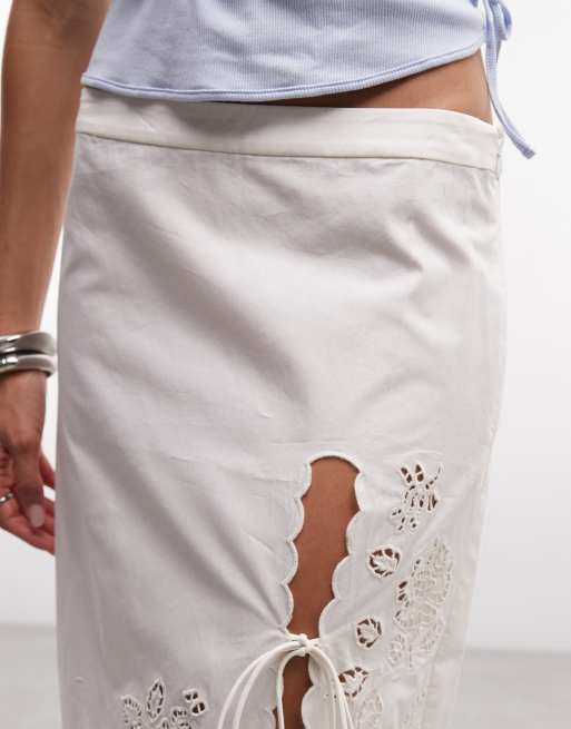 Monki - Midi rok met bloemenbroderie in wit, 2 van 5