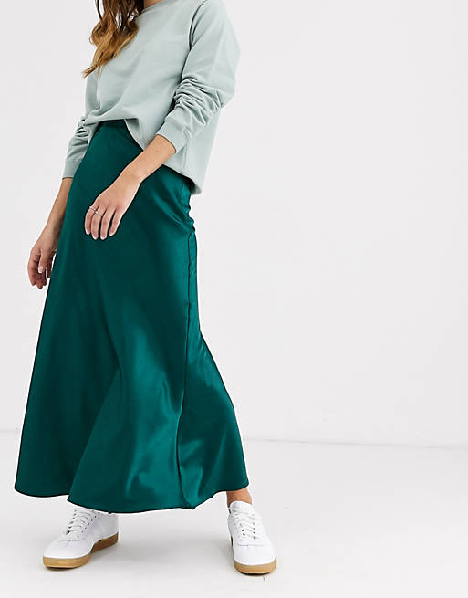 Green Satin wrap midi skirt Monki Femme Vêtements Jupes Jupes asymétriques 
