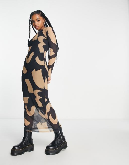 Monki - Midikjole med abstrakt print i sort/beige i mesh
