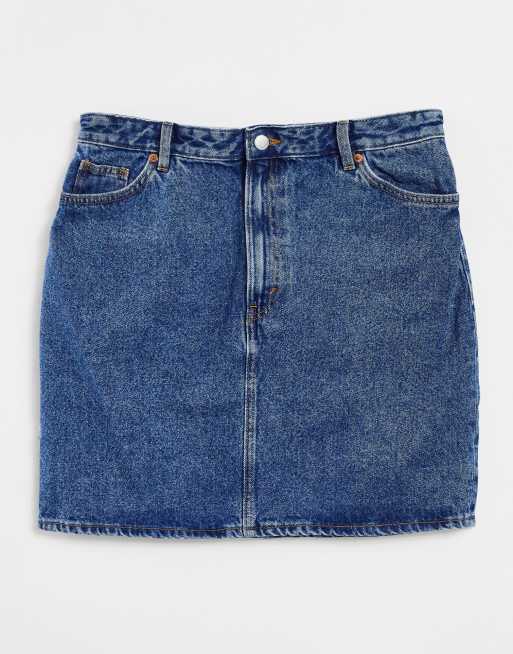 Monki – Mimmie – Mellanblå minikjol av bomullsdenim med tvättad finish - MBLUE