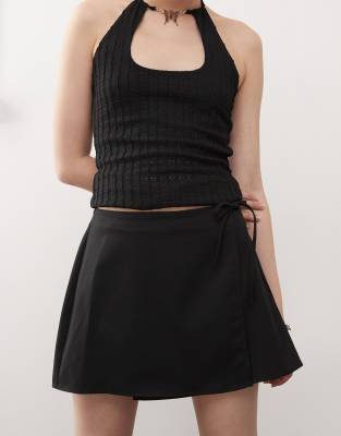 Monki - Mini-jupe portefeuille - Noir