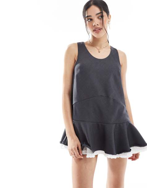 Monki – Minikleid in Grau mit Spitzenborte - view 1