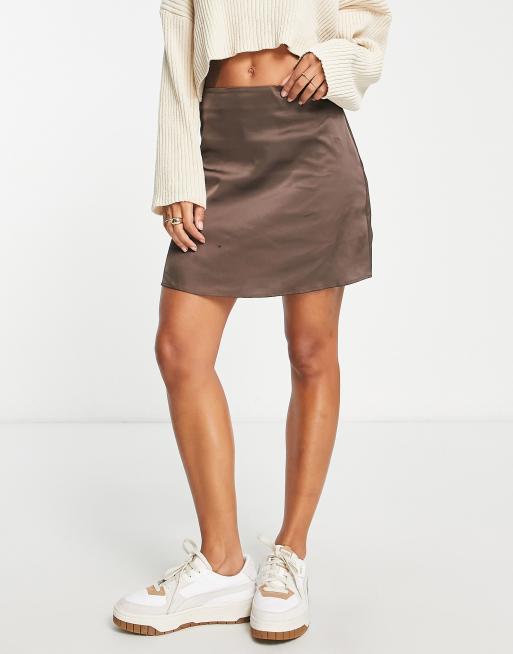 Monki - Mininederdel i brun satin, 3 af 4