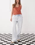[Monki] Monki Missy low rise loose fit jeans in light blue wash W25 L32 Light blue