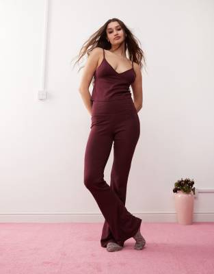 Monki - Mix and Match - Ausgestellte Pyjama-Yogahose in Burgunderrot aus Jersey