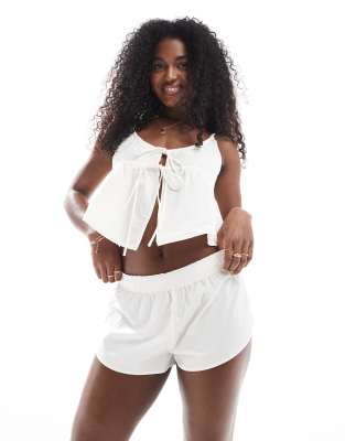 Monki - Mix and Match - Pyjama-Shorts in Weiß aus Popeline