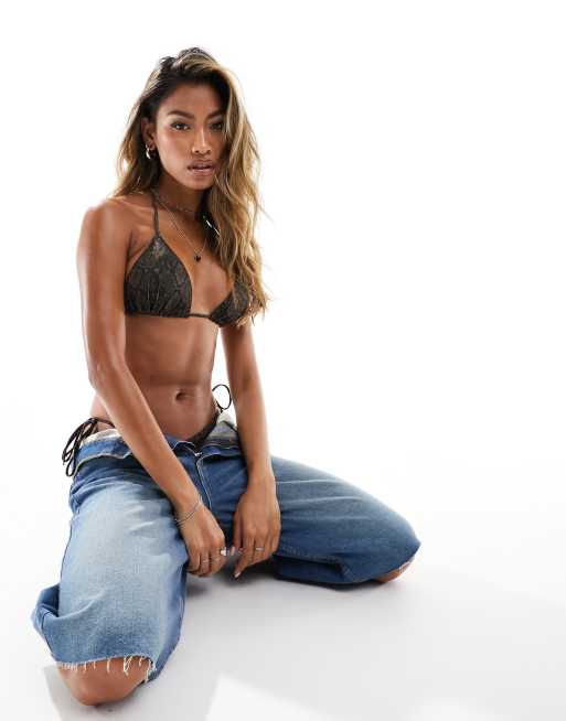 Monki - Mix en match - Gestrikt triangel-bikinitopje in bruine slangenprint, 4 van 4