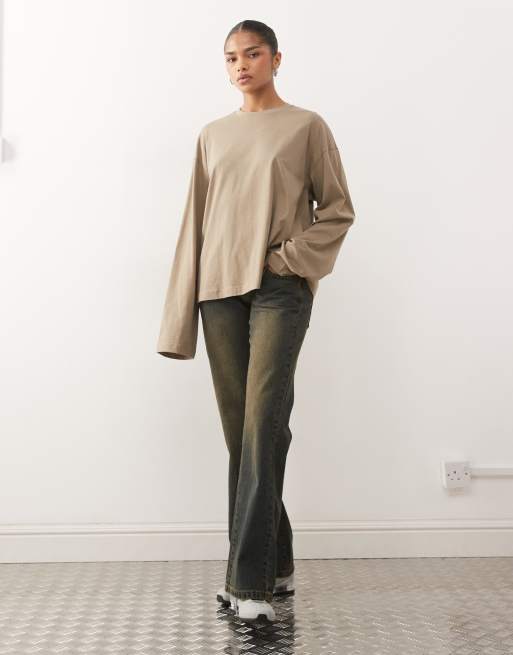 Monki – Moccabrun t-shirt i oversized fit med långa ärmar och sidoslits, 2 av 4