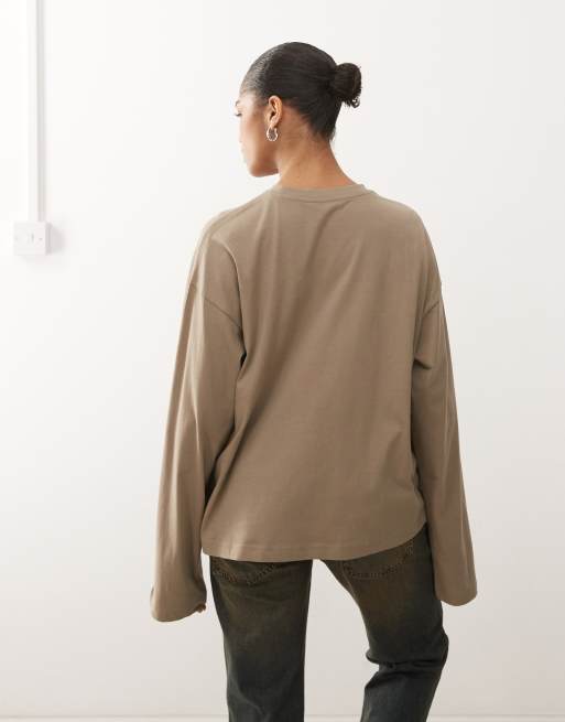 Monki – Moccabrun t-shirt i oversized fit med långa ärmar och sidoslits, 3 av 4