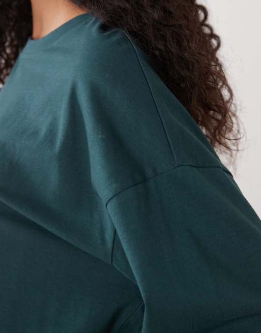 Monki – Mörkgrön t-shirt i oversize med långa ärmar och sidoslits, 2 av 4
