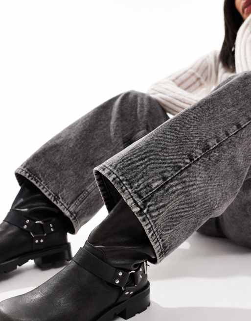 Monki – Naoki – Locker geschnittene Jeans in grauer Acid-Waschung mit niedrigem Bund, 2 von 5