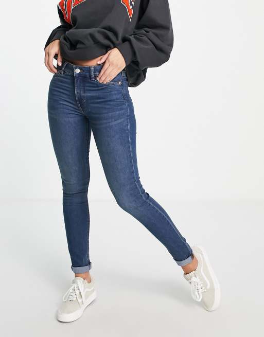 Monki Nokimi cotton skinny jeans in stormy blue - MBLUE