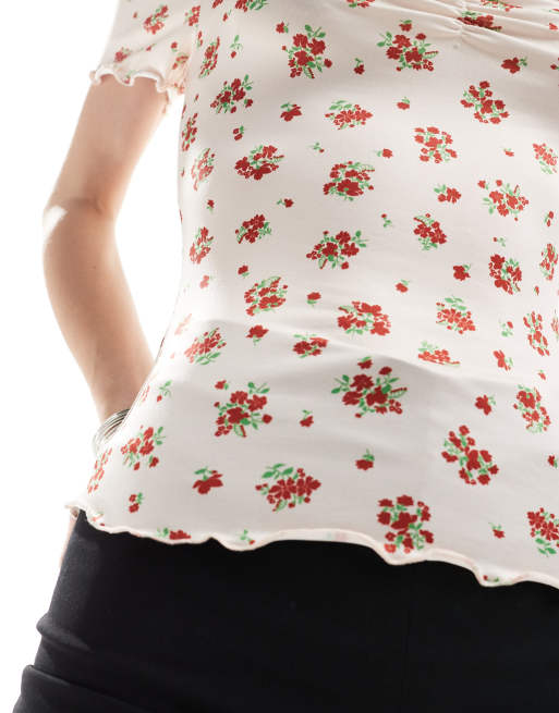 Monki off shoulder top with lettuce edge and ruched sweetheart front in pink and red ditsy print, 3 of 4