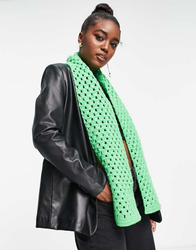 Monki - open knit scarf in bright green