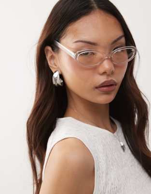 oval sunglasses in beige-Neutral
