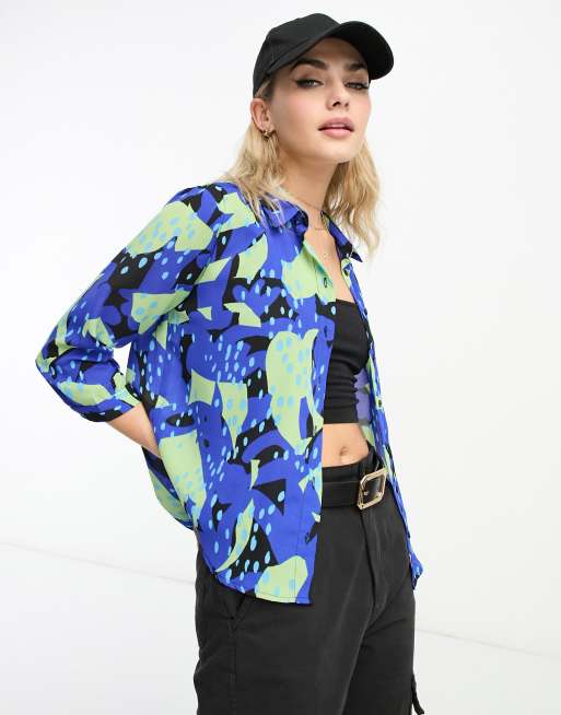 Monki - Overhemd met halve mouwen in blauw en groene print