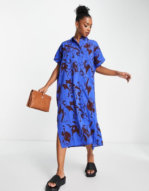 Monki - Overhemdjurk met korte mouwen en marmerprint in blauw 