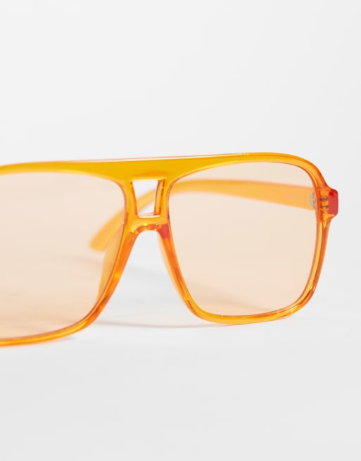Monki oversized 70'er-firkantede solbriller med gult glas i orange, 2 af 3