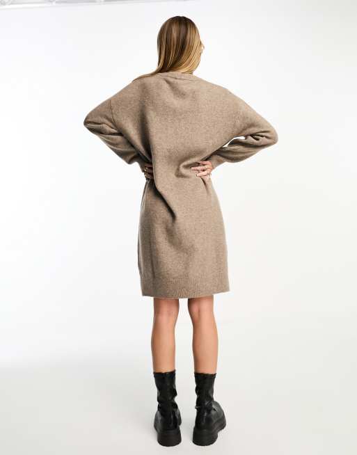 Monki Oversized gebreide trui jurk met lange mouwen in beige