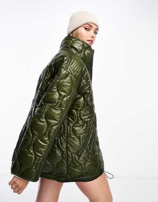 Monki Oversized gewatteerd jack met diamantvormige stiksels in donker olijfgroen