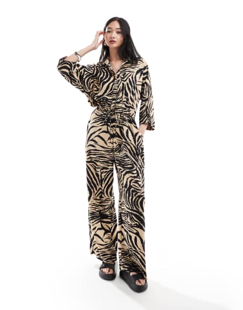 Monki oversized jumpsuit with collar in beige animal print - view 1