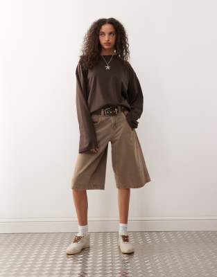 Monki Oversized Long Sleeve T-shirt With Side Slits In Brown