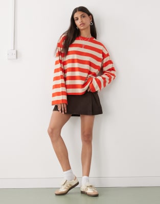 Monki Oversized Long Sleeve T-shirt With Side Slits In Red