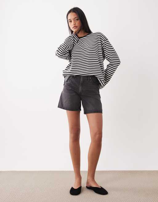 Monki - Oversized og langærmet T-shirt med sideslidser og sort/hvide striber, 2 af 4