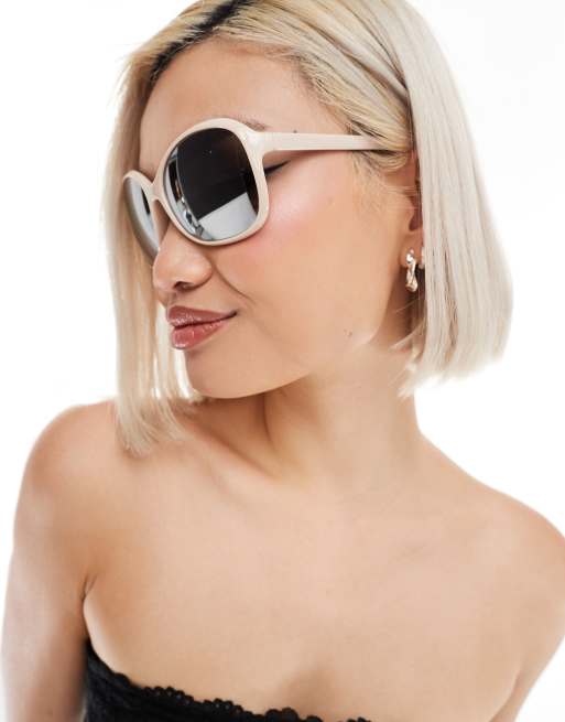 Monki oversized round sunglasses in beige, 3 of 4