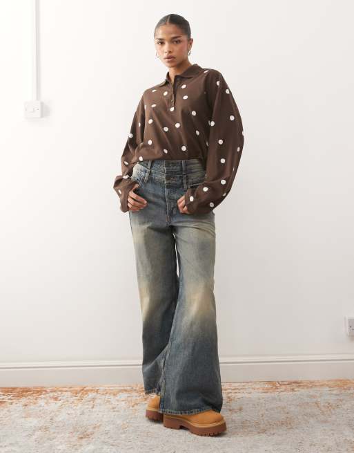 Monki - Oversized rugbyshirt met lange mouwen in chocoladebruin met witte stippen, 2 van 4