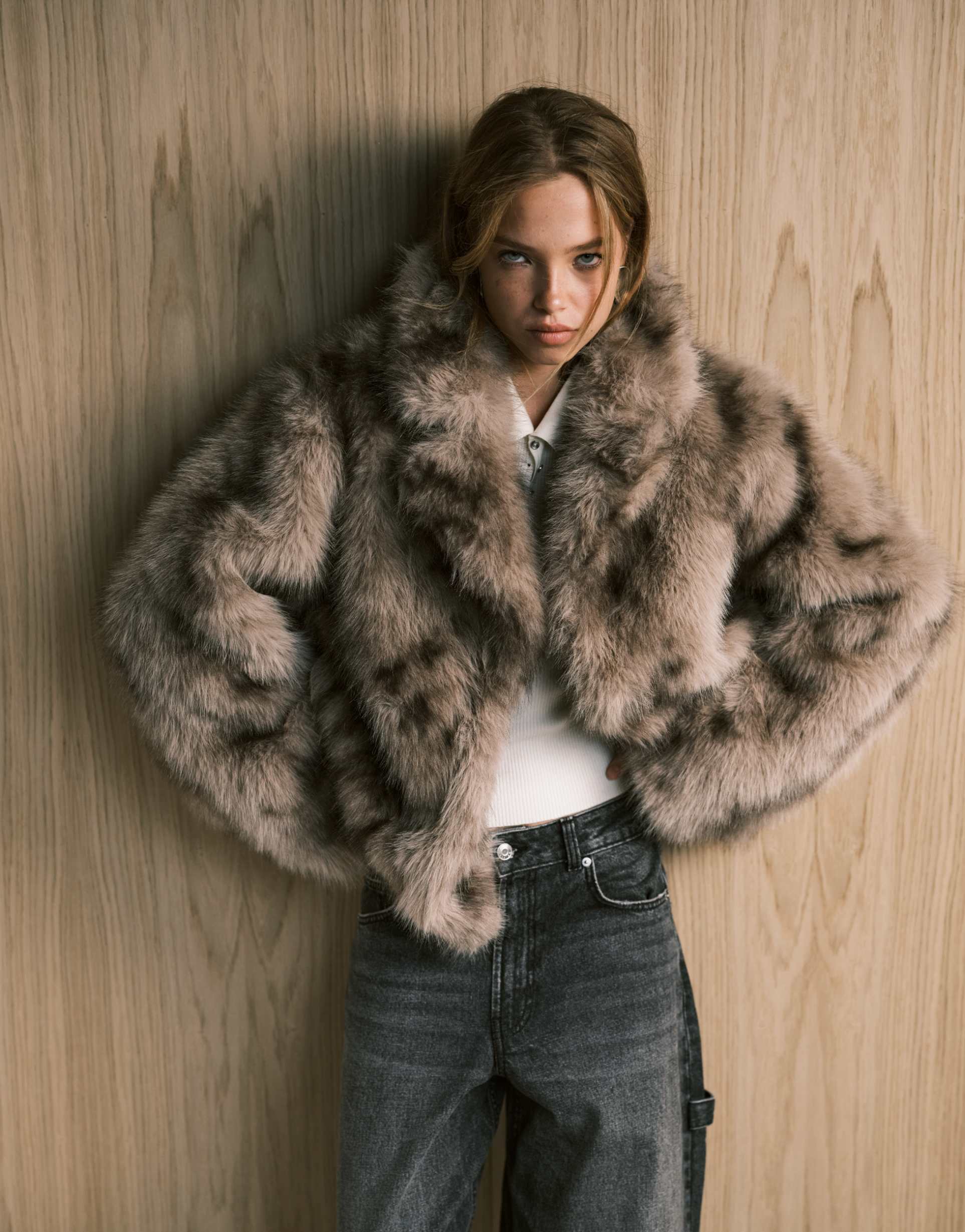 monki oversized short faux fur coat with collar detail in neutral brown