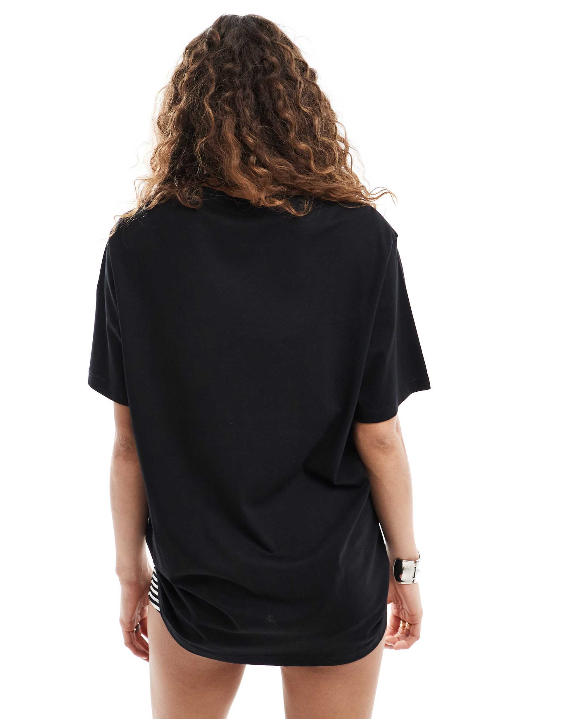 monki oversized t-shirt in black