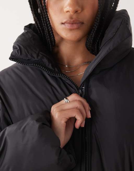 Monki oversized tie cinch waist puffer jacker in black, 3 of 4