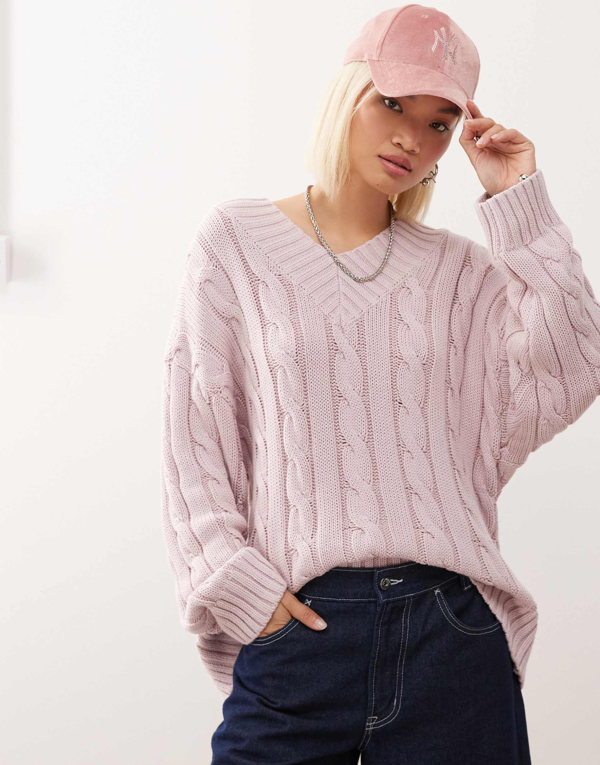 monki oversized v-neck chunky cable knit sweater in light pink