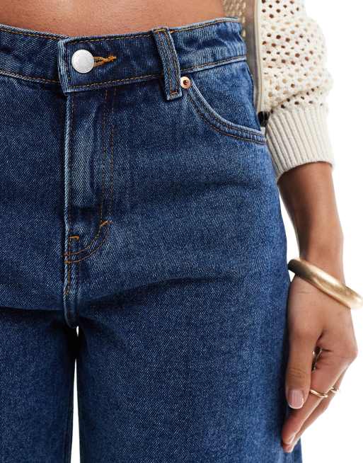 Monki - Paige - Losse denim short met lage taille en mid-wash in blauw, 5 van 5