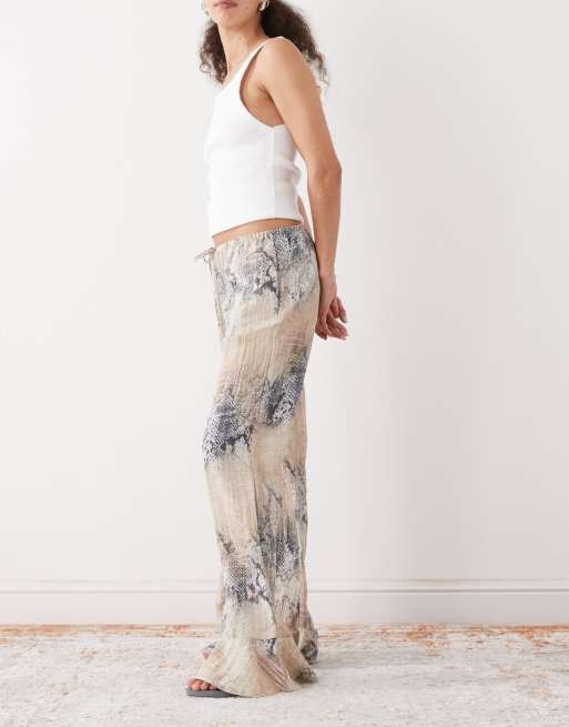 Monki - Pantalon ample effet froissé à imprimé serpent, 3 de 5