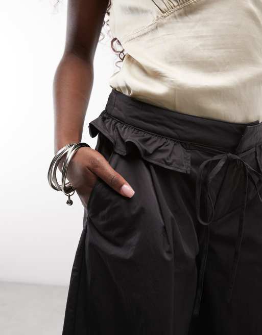 Monki pantalon ballon ajusté avec détail volanté noir, 4 de 5