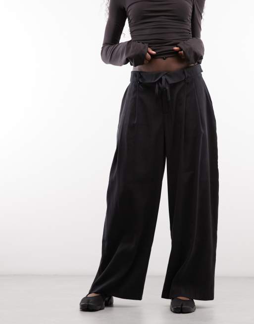 Monki pantalon de costume asymétrique plissé noir, 2 de 5