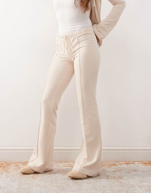Monki - Pantalon de jogging évasé d'ensemble - Beige, 2 de 5