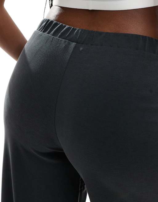 Monki - Pantalon décontracté droit doux au toucher - Noir , 2 de 5