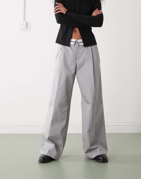 Monki - Pantaloni con fondo ampio in twill grigio scuro con risvolto in vita - view 1
