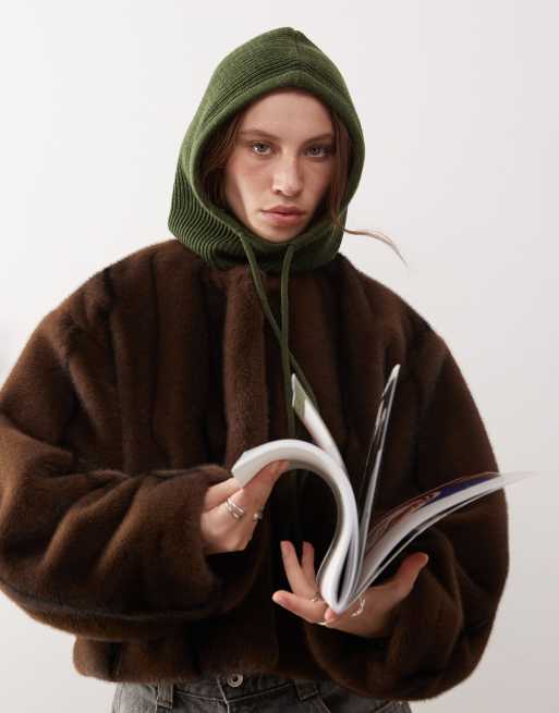 Monki - Passamontagna in maglia stile cappuccio verde oliva